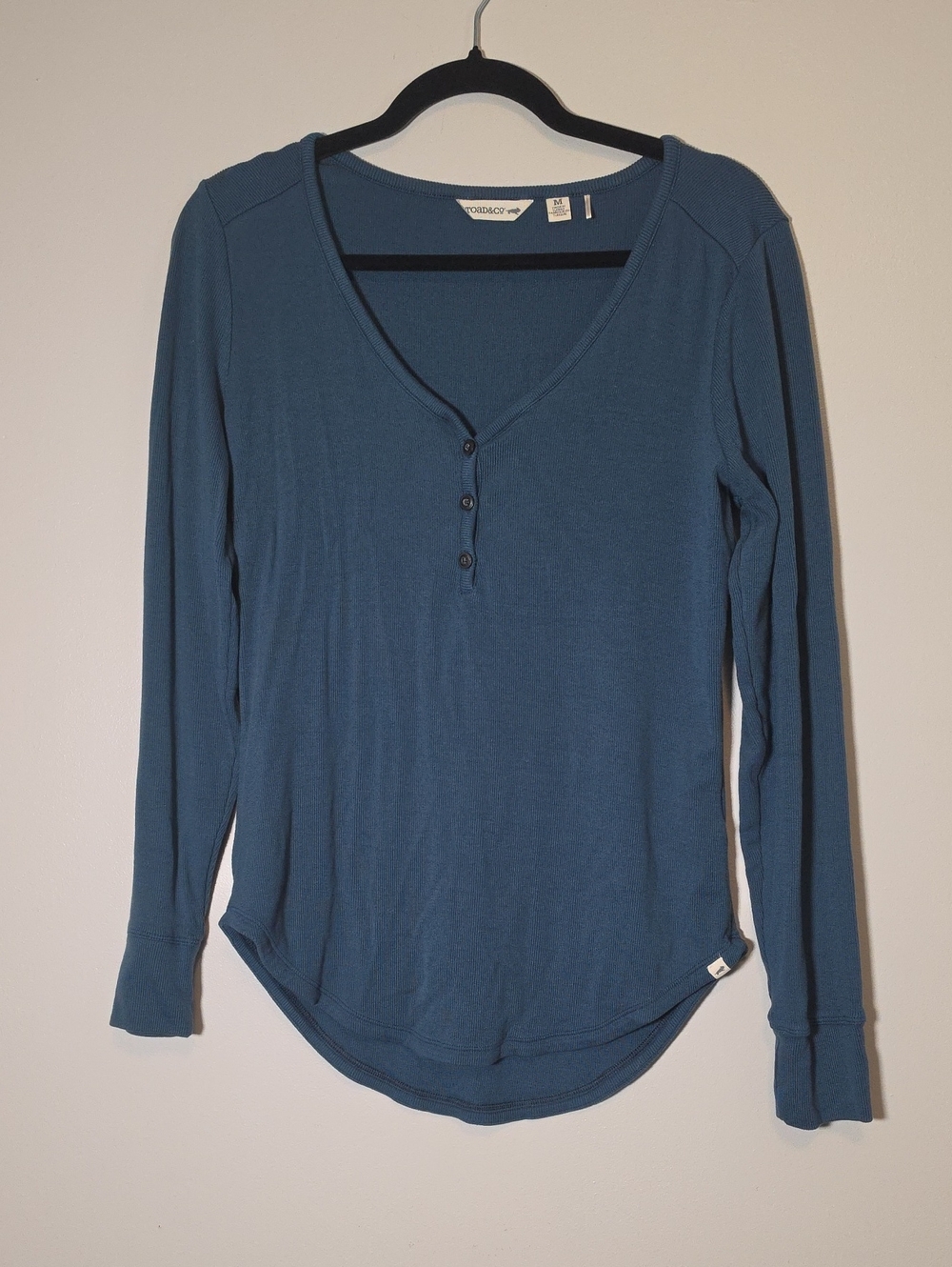Toad&Co Slate Blue Long Sleeve Henley